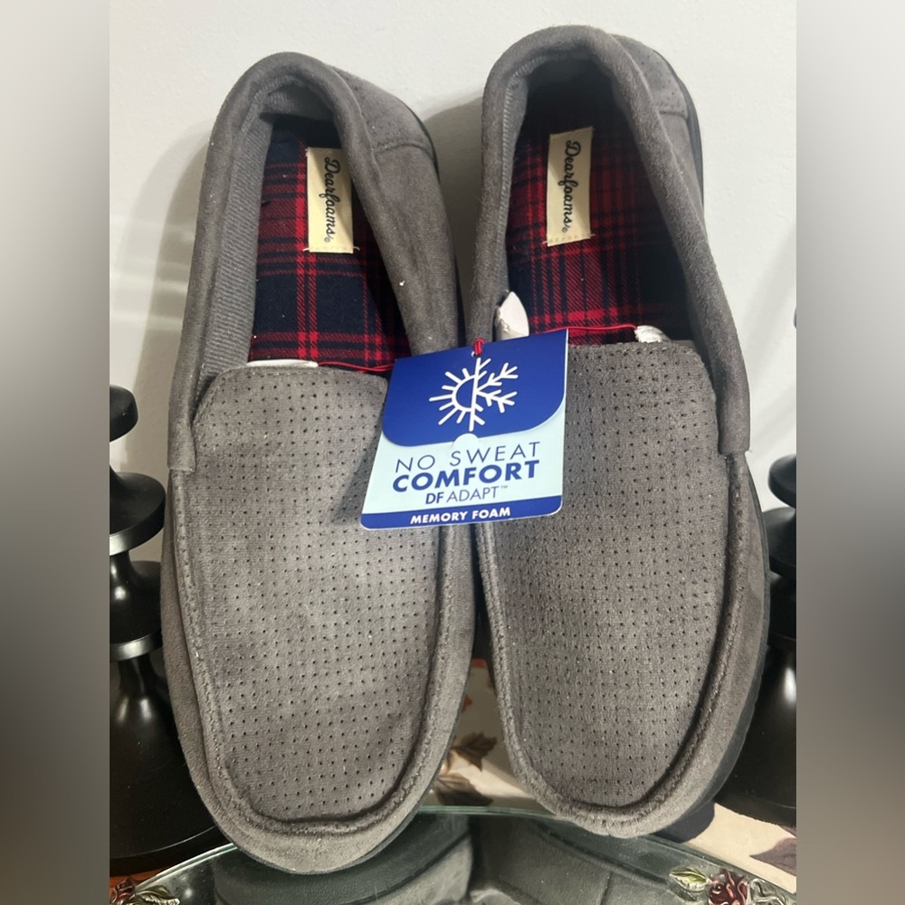 Dearfoams Men's Gray Slippers/Loafers with Plaid Lining NWT